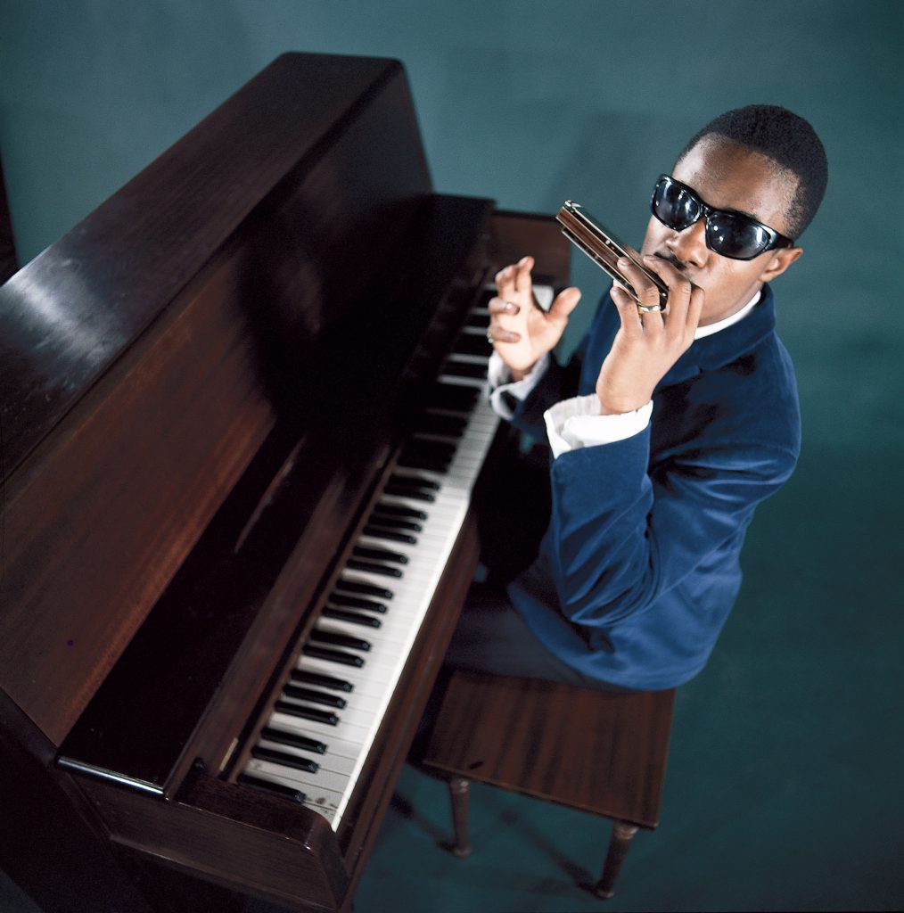 Motown----Stevie-Wonder-at-the-piano