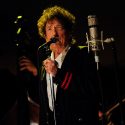 „Tiefes Bedauern“: Bob Dylan entschuldigt sich für Unterschriftenskandal