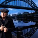 Mark Knopfler startet besondere Fan-Aktion: Hinterlasst Botschaften auf der virtuellen Tyne-Brücke